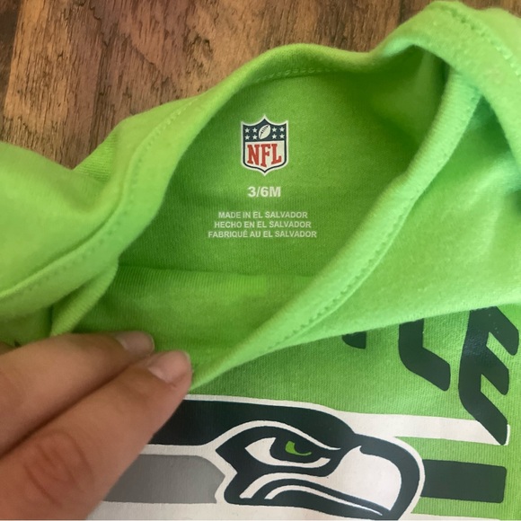 Seahawks onsie - Picture 2 of 2